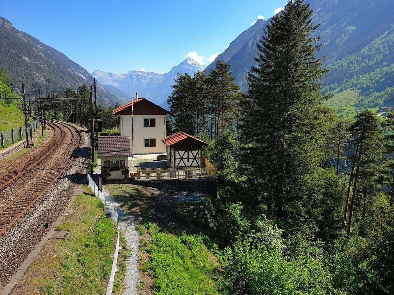 Bahnwaerterhaus Eggwald Βίλα Wassen Εξωτερικό φωτογραφία